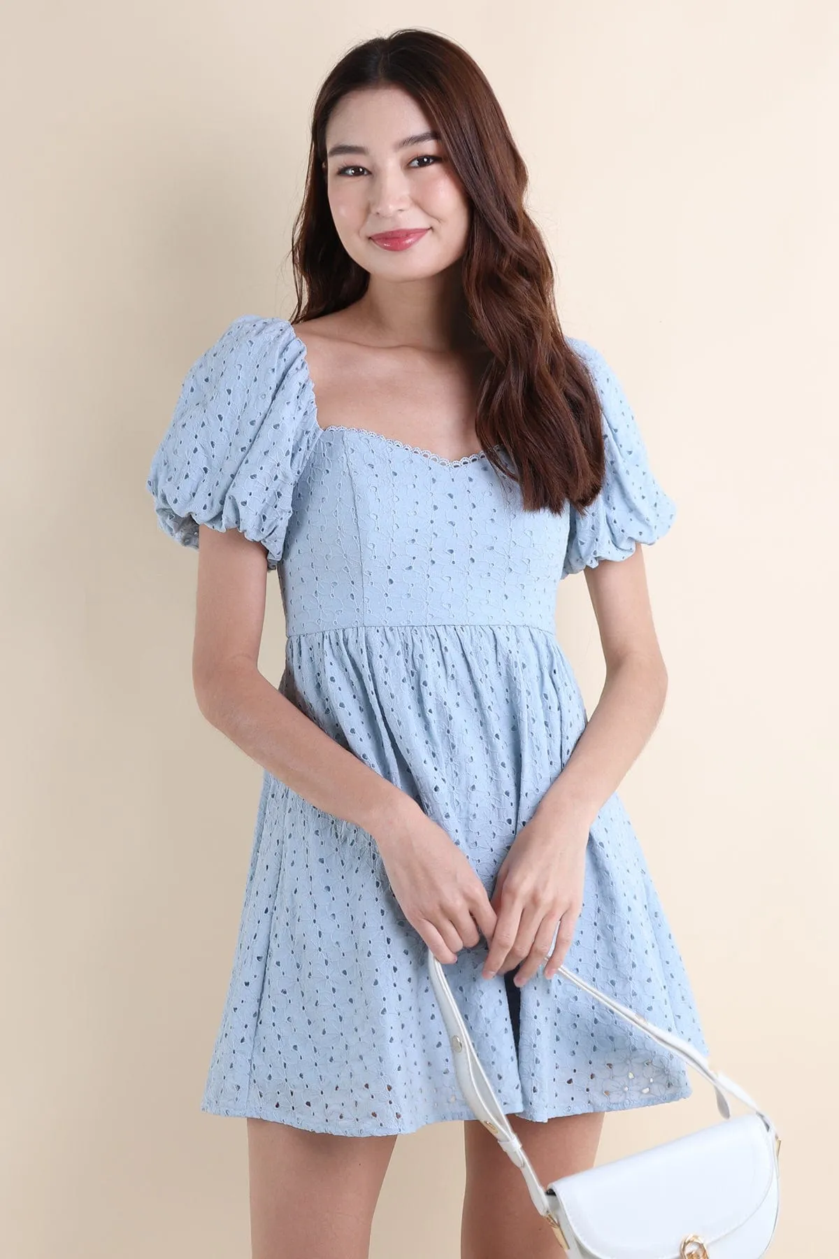 EMBER PUFF SLEEVES EYELET DRESS IN BLUE