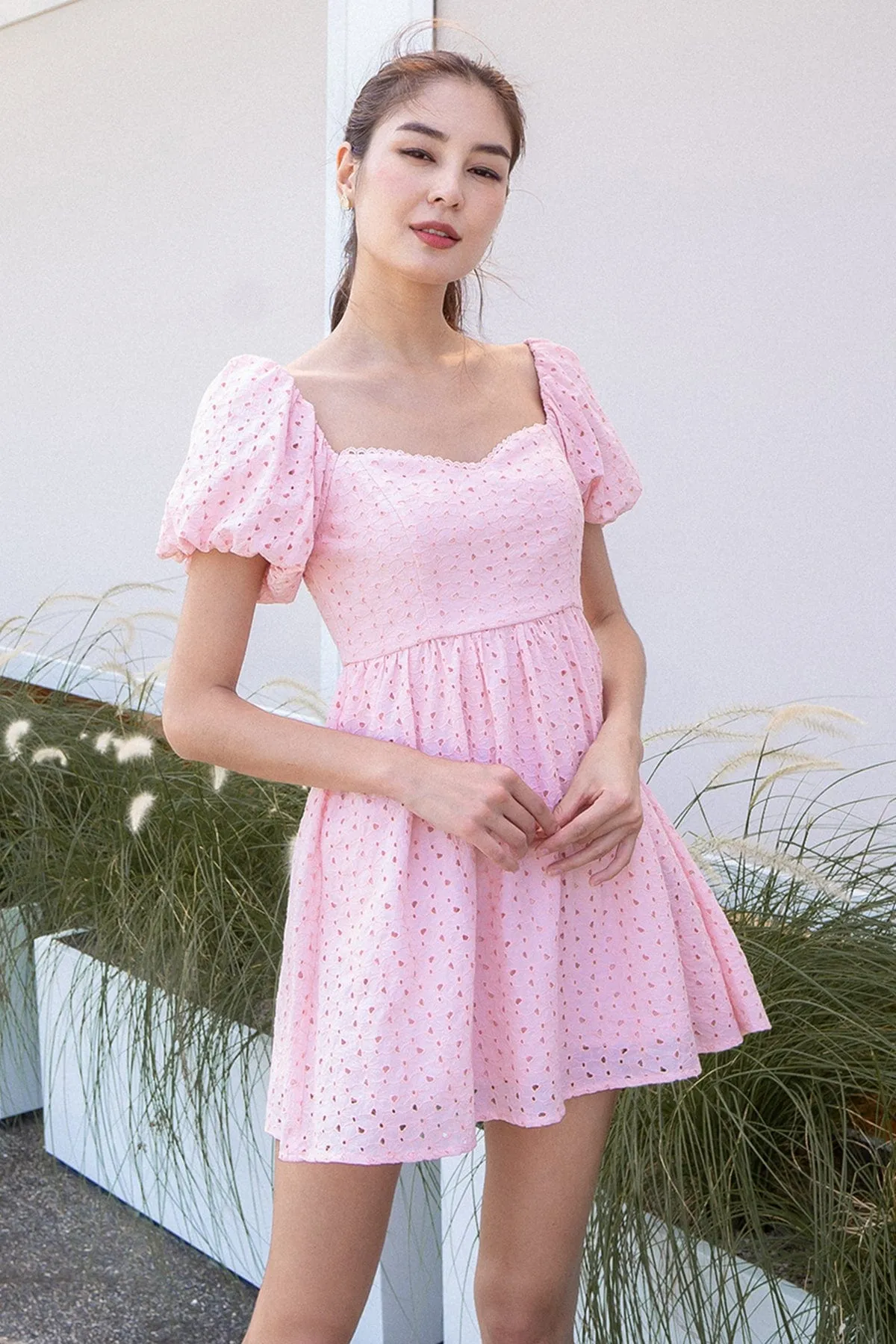 EMBER PUFF SLEEVES EYELET DRESS IN PINK