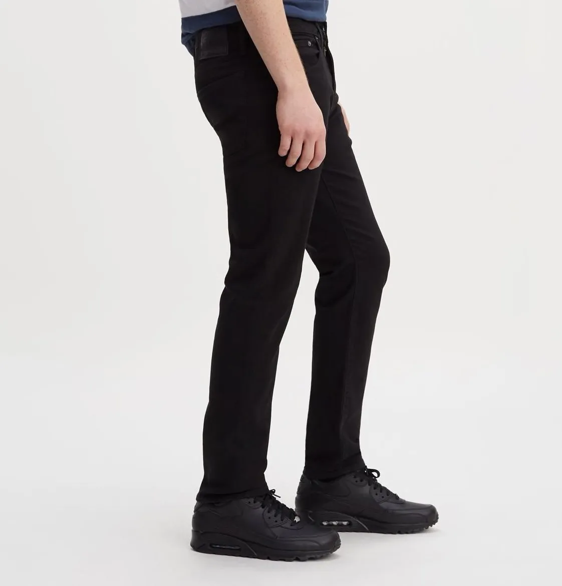 Levi's 502 Regular Taper Jeans – Black